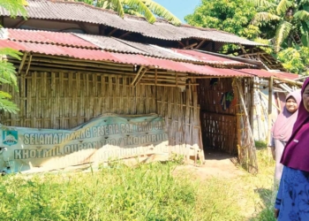 Rutilahu di Cirebon, Beberapa Kali Gagal Ajukan Bantuan, Rumah Kasiyati Selalu Becek saat Hujan 10 Rutilahu Di Cirebon, Beberapa Kali Gagal Ajukan Bantuan, Rumah Kasiyati Selalu Becek Saat Hujan
