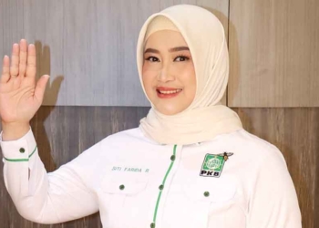 Siti Farida Resmi Nakhodai Dpc Pkb Kota Cirebon