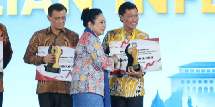 Kado Ultah Ke-599, Kota Cirebon Raih Penghargaan Pengendalian Inflasi Terbaik Se-Jawa Dan Bali