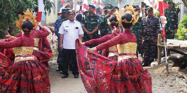 TMMD di Cirebon, Bupati Imron Harapkan Desa Luwungkencana Semakin Maju 6 Tmmd Di Cirebon, Bupati Imron Harapkan Desa Luwungkencana Semakin Maju