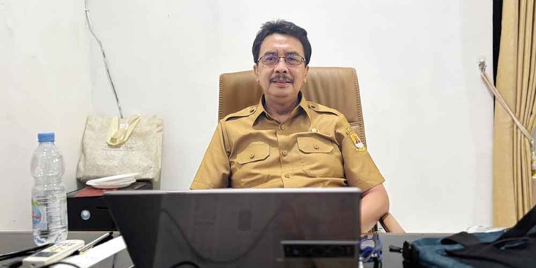Dinkes Kabupaten Cirebon Siap Dievaluasi, Bantah Perbup Jamkesda Tak Tepat Sasaran 6 Dinkes Kabupaten Cirebon Siap Dievaluasi, Bantah Perbup Jamkesda Tak Tepat Sasaran
