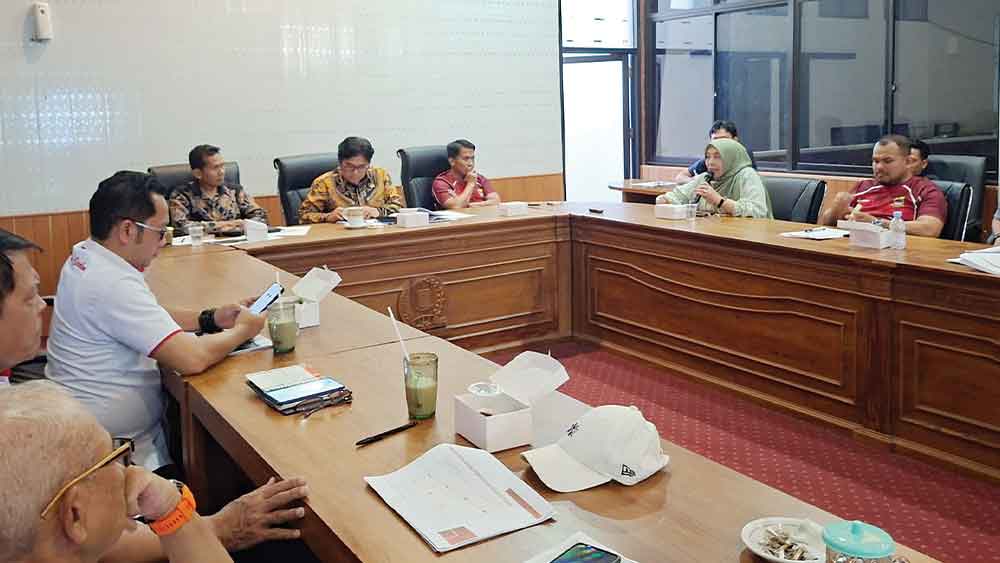 DPRD Kabupaten Cirebon Dukung Tambahan Anggaran KONI Hadapi Porprov 2026 1 Dprd Kabupaten Cirebon Dukung Tambahan Anggaran Koni Hadapi Porprov 2026