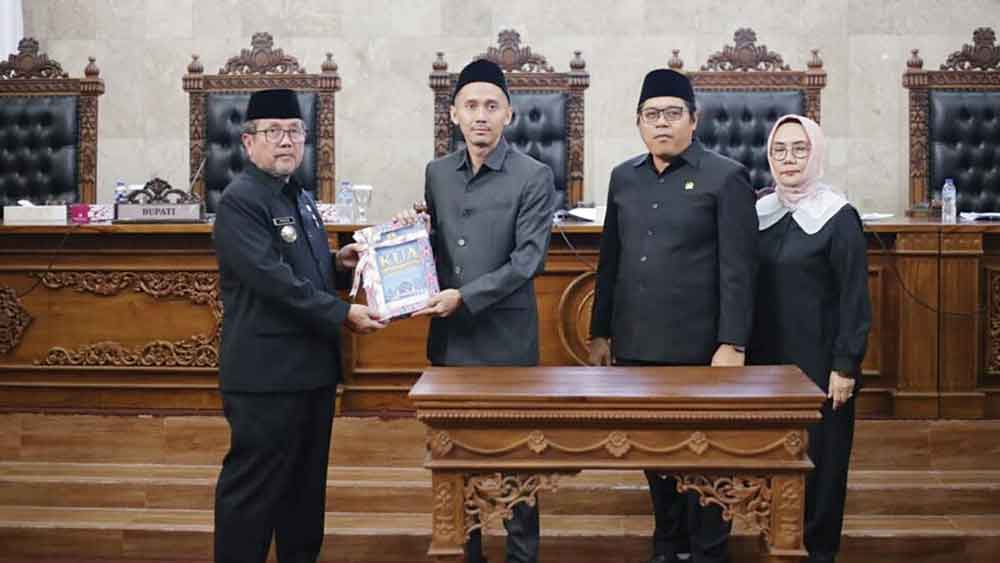 Cermati KUA-PPAS, DPRD Kabupaten Cirebon Pastikan Alokasi Tepat Sasaran 1 Cermati Kua-Ppas, Dprd Kabupaten Cirebon Pastikan Alokasi Tepat Sasaran