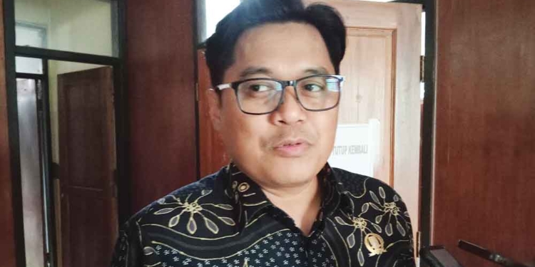 Dinilai Salah Sasaran, DPRD Kabupaten Cirebon Dorong Revisi Perbup Jamkesda agar Masyarakat Miskin Otomatis Terlayani 6 Dinilai Salah Sasaran, Dprd Kabupaten Cirebon Dorong Revisi Perbup Jamkesda Agar Masyarakat Miskin Otomatis Terlayani