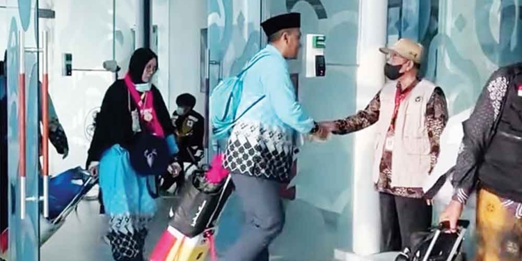 3 Jemaah Haji Cirebon Masih di Arab Saudi 6 3 Jemaah Haji Cirebon Masih Di Arab Saudi