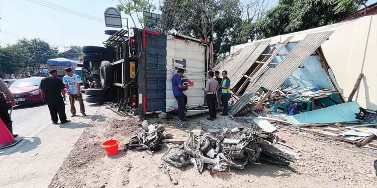 Kecelakaan di Cirebon, Sopir Truk Maut Gronggong Resmi Jadi Tersangka 6 Kecelakaan Di Cirebon, Sopir Truk Maut Gronggong Resmi Jadi Tersangka