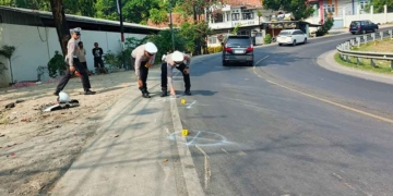 Korban Meninggal Kecelakaan di Gronggong Cirebon Bertambah Jadi 3 Orang, Polisi Lakukan Olah TKP 7 Korban Meninggal Kecelakaan Di Gronggong Cirebon Bertambah Jadi 3 Orang, Polisi Lakukan Olah Tkp