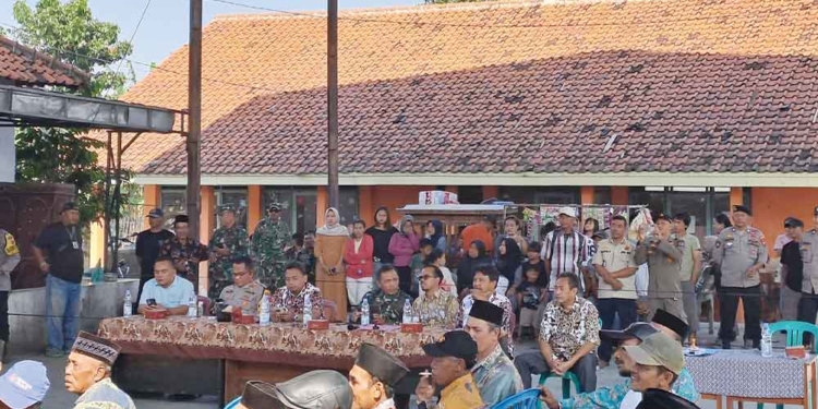 Suhaeti Terpilih Jadi Kuwu PAW Kertasura Cirebon 6 Suhaeti Terpilih Jadi Kuwu Paw Kertasura Cirebon