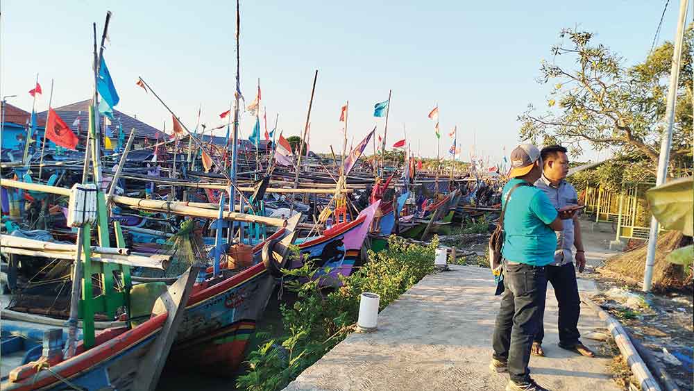 Nelayan Citemu Cirebon Tepikan Perahu, Hasil Tangkapan Anjlok Tak Sebanding dengan Biaya Melaut 1 Nelayan Citemu Cirebon Tepikan Perahu, Hasil Tangkapan Anjlok Tak Sebanding Dengan Biaya Melaut