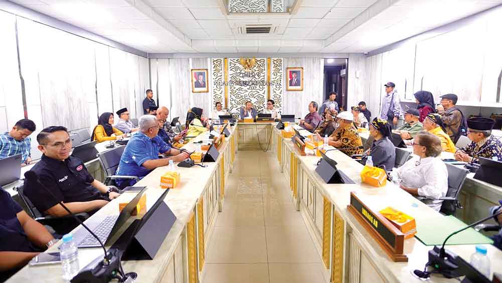 Polemik Perubahan Nama Provinsi Jawa Barat Jadi Provinsi Tatar Sunda, Lanjut Legislasi, Akademisi Menolak 1 Polemik Perubahan Nama Provinsi Jawa Barat Jadi Provinsi Tatar Sunda, Lanjut Legislasi, Akademisi Menolak