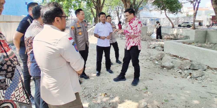 Revitalisasi Sungai Sukalila Cirebon Segmen I Capai 51 persen 6 Revitalisasi Sungai Sukalila Cirebon Segmen I Capai 51 Persen