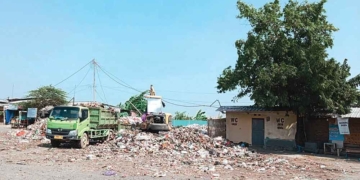 Gunungan Sampah Di Kabupaten Cirebon Mulai Dibersihkan