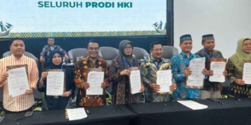 Fakultas Syariah UIN Siber Cirebon Teken MoU dengan PDHKI dan APHK 7 Fakultas Syariah Uin Siber Cirebon Teken Mou Dengan Pdhki Dan Aphk