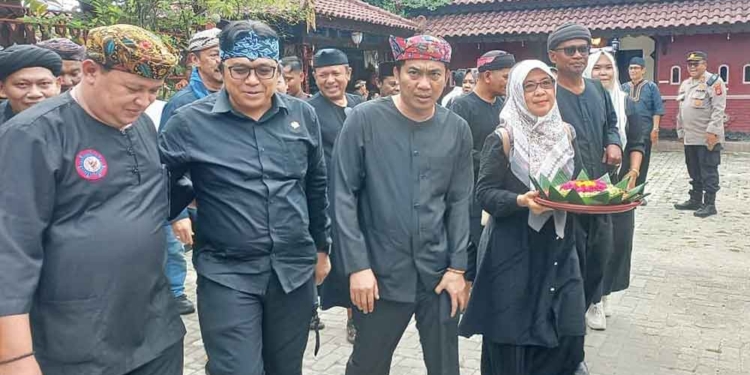 Anggaran Terbatas, Wabup Cirebon Ajak Kuwu Tetap Semangat 6 Anggaran Terbatas, Wabup Cirebon Ajak Kuwu Tetap Semangat