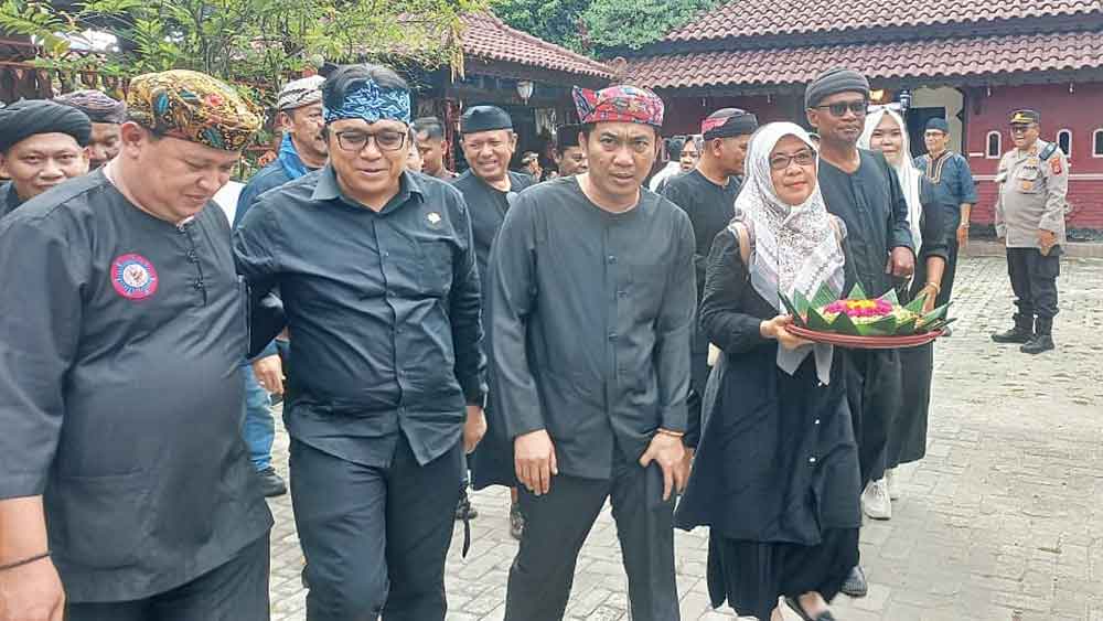 Anggaran Terbatas, Wabup Cirebon Ajak Kuwu Tetap Semangat 1 Anggaran Terbatas, Wabup Cirebon Ajak Kuwu Tetap Semangat