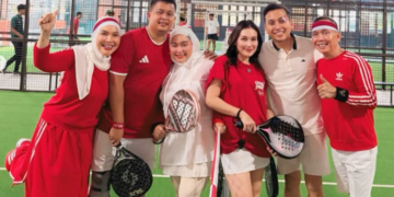 Ayu Ting Ting Rayakan Hut Ri Bareng Keluarga, Kevin Gusnadi Ikut Bermain Padel
