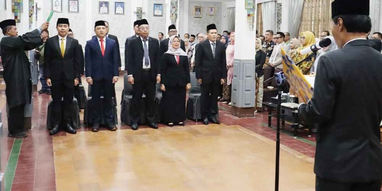 Kinerja Dewas-Direksi BUMD Kota Cirebon Dievaluasi Tiap 3 Bulan 6 Kinerja Dewas-Direksi Bumd Kota Cirebon Dievaluasi Tiap 3 Bulan