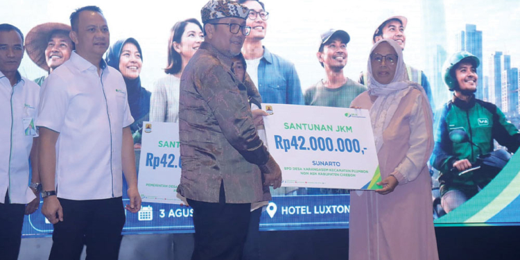 Bupati Cirebon Apresiasi Program PEKA 6 Bupati Cirebon Apresiasi Program Peka