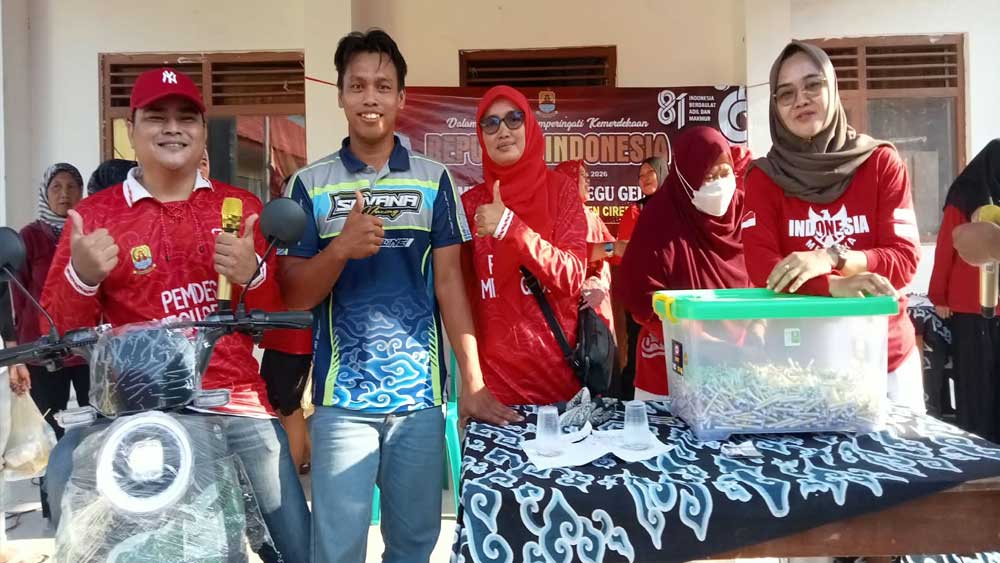 Meriahkan HUT Kemerdekaan ke-81 RI, Ratusan Warga Megu Gede Padati Halaman Balai Desa 1 Suasana Peringatan Hut Kemerdekaan Ke-81 Ri Tingkat Desa Megu Gede