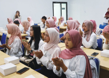 Tak Cukup Cakap Teknologi, Diskominfo Kabupaten Cirebon Dorong Anak Bangun Budaya Bermedia Sosial yang Sehat 1 Tak Cukup Cakap Teknologi, Diskominfo Kabupaten Cirebon Dorong Anak Bangun Budaya Bermedia Sosial Yang Sehat