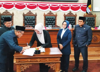 Dprd Kabupaten Cirebon Dan Bupati Sepakati Kua-Ppas 2027