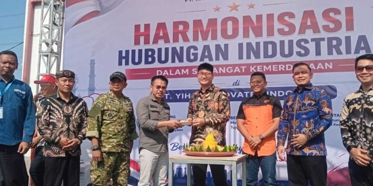 Hubungan Industrial Makin Harmonis, Ciptakan Iklim Investasi di Kabupaten Cirebon Sehat 6 Hubungan Industrial Makin Harmonis, Ciptakan Iklim Investasi Di Kabupaten Cirebon Sehat