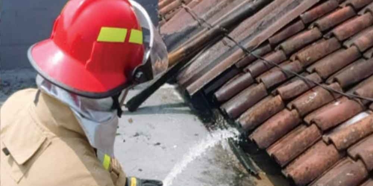 Kebakaran di Cirebon, Pintu Rumah Terkunci, Ayah dan Bayi Meninggal 6 Kebakaran Di Cirebon, Pintu Rumah Terkunci, Ayah Dan Bayi Meninggal