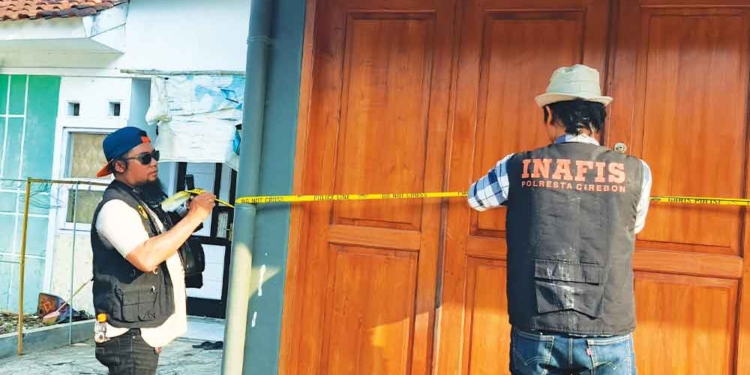 Kebakaran di Cirebon, Polisi Lakukan Penyelidikan, Ayah dan Balita Tewas 6 Kebakaran Di Cirebon, Polisi Lakukan Penyelidikan, Ayah Dan Balita Tewas