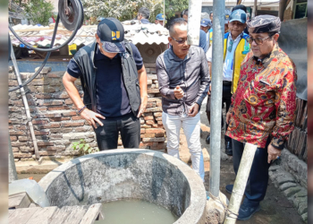 Kekeringan Di Desa Slangit Cirebon