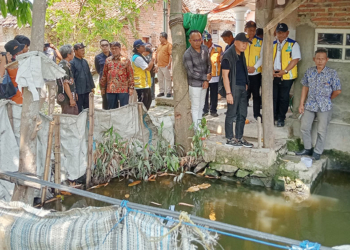 Krisis Air Bersih Desa Slangit, Kecamatan Klangenan, Kabupaten Cirebon.