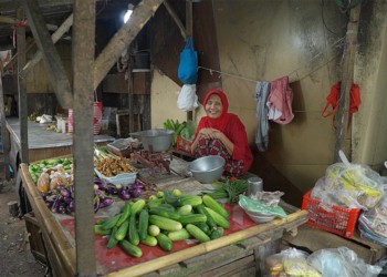 Pedagang Pasar Tradisional Di Cirebon