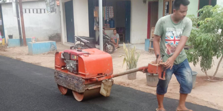 Pemkot Cirebon Tuntaskan Perbaikan Jalan di Argasunya 6 Perbaikan Dan Pengaspalan Ruas Jalan Di Kelurahan Argasunya, Kecamatan Harjamukti, Kabupaten Cirebon.
