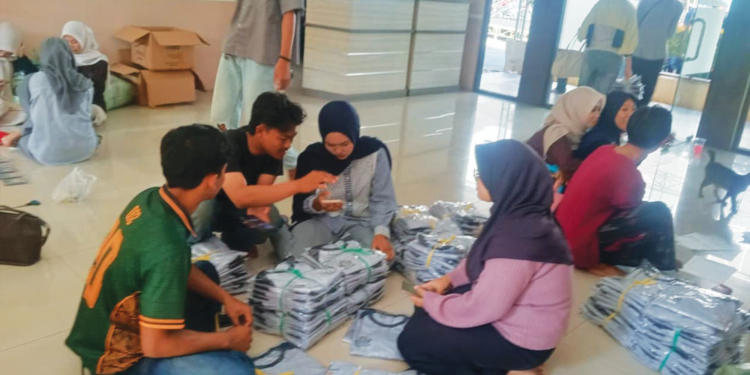 Pbak 2026 Uin Siber Cirebon, Atribut Mahasiswa Baru Mulai Dibagikan