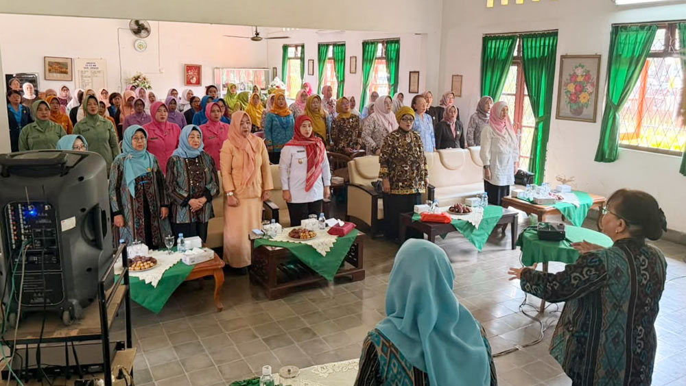 Wakil Wali Kota Cirebon Siti Farida Bahas Ekonomi Keluarga dan Stunting di Pertemuan GOW Ciayumajakuning 1 Suasana Pertemuan Gow Se-Ciayumajakuning Di Aula Gow Kota Cirebon