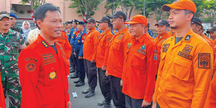 Wali Kota Cirebon Ingatkan Kesiapsiagaan Hadapi Perubahan Iklim 6 Wali Kota Cirebon Ingatkan Kesiapsiagaan Hadapi Perubahan Iklim