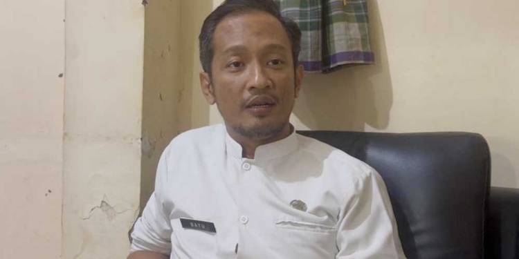 Kepala Bidang Ekonomi Kreatif Disbudpar Kabupaten Cirebon, Achmad Bayu Suradilaga, Bicara Terkait Pencabutan Gelar Gelar Kacung Kabupaten Cirebon Pinilih 2017, Vanny Pujanagarana, Jumat, 4 September 2026.