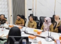 Eks Lapangan Golf Ciperna Dibahas untuk Dikembangkan Jadi Kawasan Ekonomi 19 Pemkab Cirebon Dan Direktur Lman Ri Membahas Rencana Pemanfaatan Aset Milik Kementerian Keuangan Di Kawasan Ciperna, Kecamatan Talun, Termasuk Eks Lapangan Golf Agar Memberikan Dampak Ekonomi, Selasa, 29 September 2026.