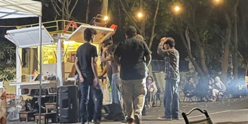 Street Coffee Ramaikan Kawasan Alun-Alun Pataraksa Di Sumber, Kabupaten Cirebon, Selasa, 1 September 2026.