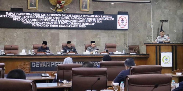 Suasana Rapat Paripurna Dprd Kota Cirebon Yang Membahas Apbd Perubahan Kota Cirebon, Rabu, 23 September 2026.