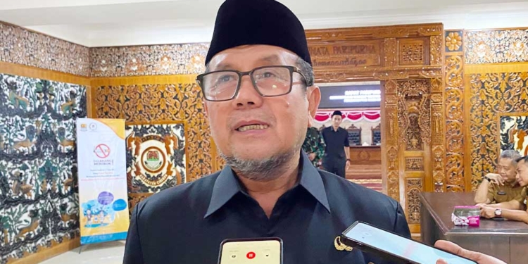 Bupati Cirebon, Drs H Imron Mag.