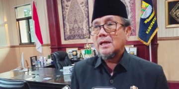 Bupati Cirebon H Imron.