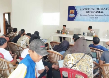 Diskominfo Kabupaten Cirebon Perkuat Tata Kelola Data Aparatur Desa di Plumbon 1 Suasana Penguatan Kapasitas Aparatur Desa Dalam Mengelola Data Yang Digelar Diskominfo Kabupaten Cirebon Bertempat Di Kantor Desa Bodesari, Kecamatan Plumbon, Jumat, 25 September 2026.