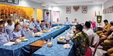 Suasana Evaluasi Kinerja Direksi Baru Perumda Pasar Berintan Kota Cirebon, Selasa, 15 September 2026.