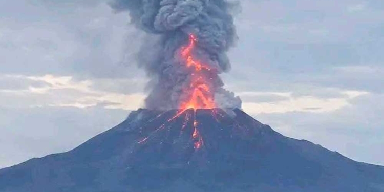BPBD Kota Cirebon Imbau Warga Waspadai Sebaran Abu Vulkanik Gunung Anak Krakatau 8 Erupsi Gunung Anak Krakatau