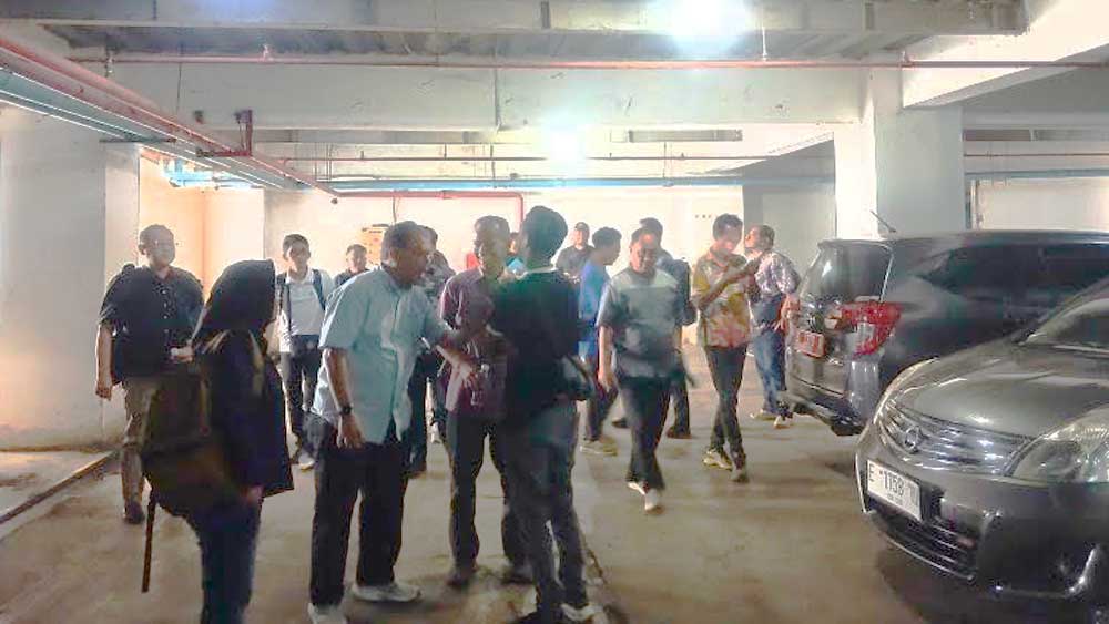 Pemkot Cirebon Mulai Perkuatan Struktur Basement Gedung Setda 1 Pemkot Cirebon Mulai Mengerjakan Tahap Awal Rehabilitasi Gedung Setda Dengan Fokus Pada Perbaikan Dan Perkuatan Struktur Basement.