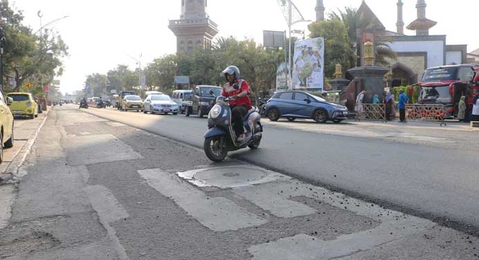 Perbaikan Jalan Kartini Kota Cirebon Ditargetkan Rampung Dua Pekan 6 Perbaikan Jalan Kartini, Kota Cirebon.