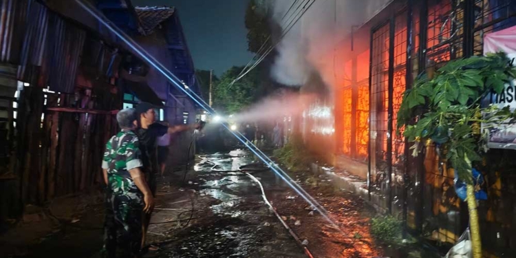 Kebakaran Ruko Di Desa Bojong Kulon Cirebon