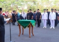 26 Pejabat Eselon III dan IV Pemkot Cirebon Dilantik 2 Wali Kota Cirebon Effendi Edo Saat Melantik 26 Pejabat Administrator Dan Pejabat Pengawas Di Lingkungan Pemkot Cirebon Di Lapangan Upacara Sekretariat Daerah Kota Cirebon, Senin, 7 September 2026.