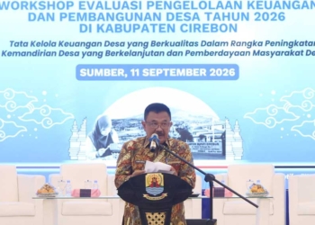 Pemkab Cirebon Dorong Kemandirian 412 Desa Lewat Pengelolaan Keuangan 1 Sekda Kabupaten Cirebon, Hendra Nirmala, Memberikan Sambutan Saat Workshop Evaluasi Pengelolaan Keuangan Dan Pembangunan Desa Tahun 2026 Yang Digelar Perwakilan Bpkp Provinsi Jawa Barat Di Ruang Nyimas Gandasari, Sekretariat Daerah Kabupaten Cirebon, Jumat, 11 September 2026.