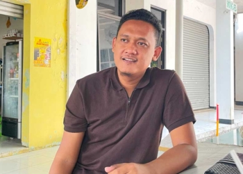 Ketua Forum Pppk Paruh Waktu Kabupaten Cirebon, Anton Hs Saat Di Jumpai, Senin, 28 September 2026.